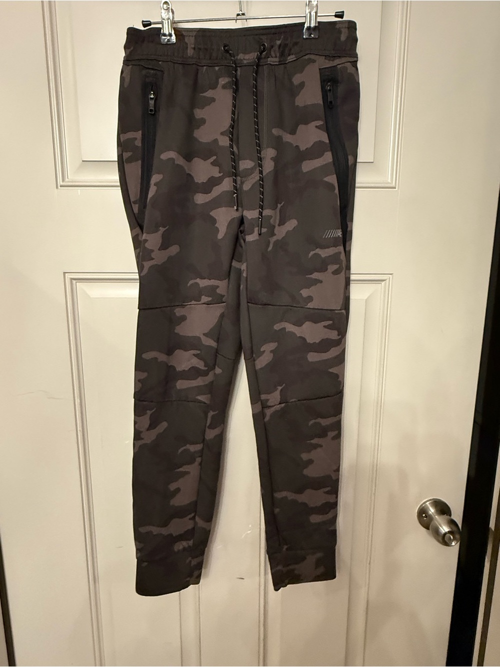 American Eagle Outfitters Men's Camo Joggers